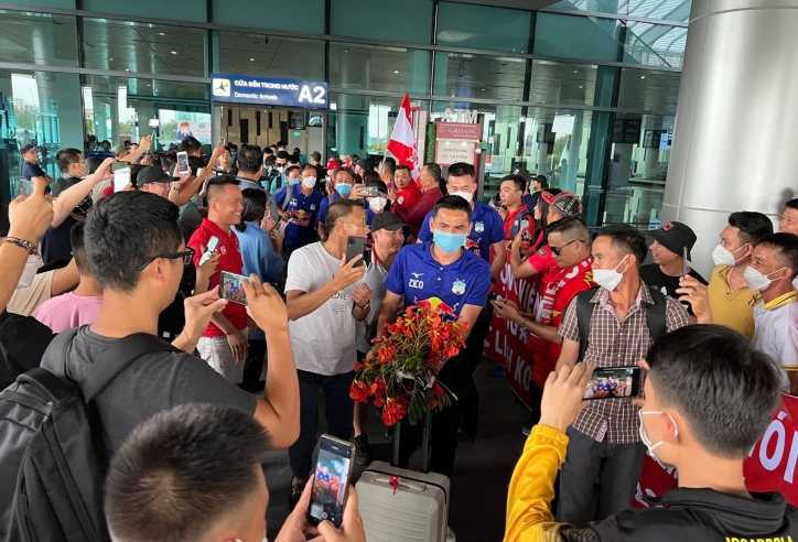 Chưa ra sân phút nào, dàn sao HAGL đã gây sốt trước thềm siêu giải đấu