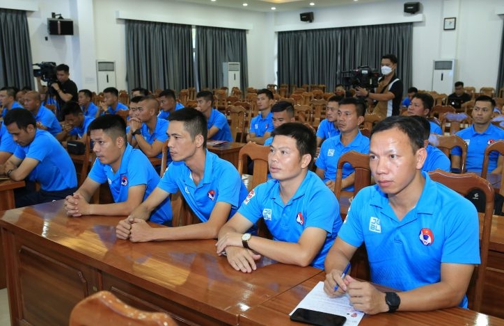 2 trọng tài khu vực phía Bắc không vượt qua đợt tập huấn của VFF