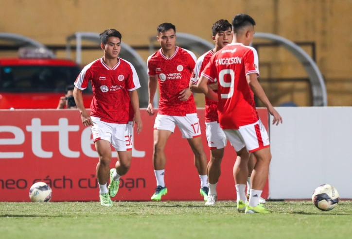 VIDEO: Màn ra mắt ấn tượng của Khuất Văn Khang tại V-League