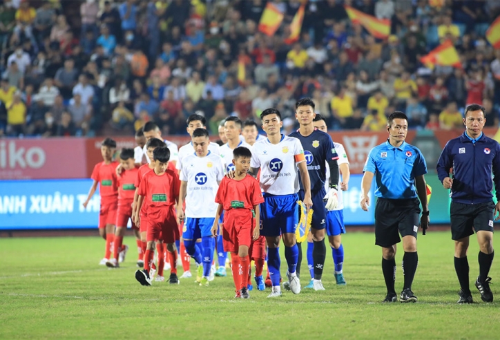 CLB Nam Định nhận tin không thể vui hơn trong cuộc đua trụ hạng V-League