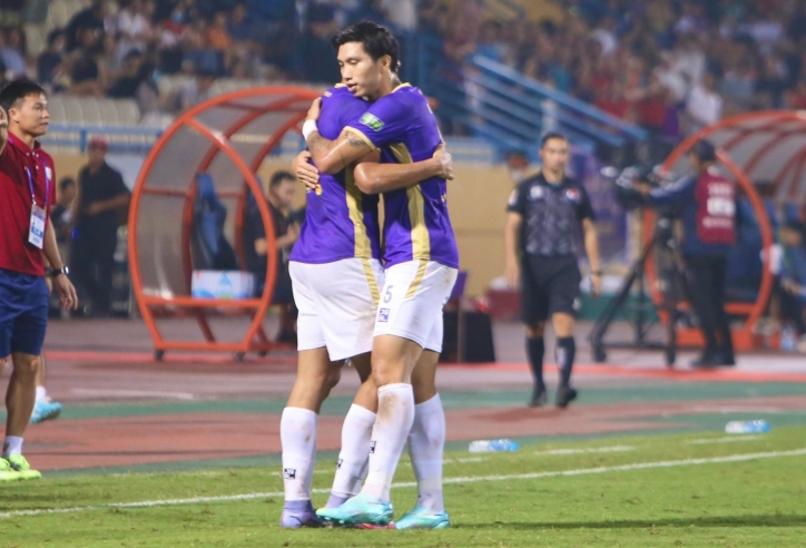 Vừa vô địch V-League, Văn Hậu lập tức buông 'lời phũ' với HAGL