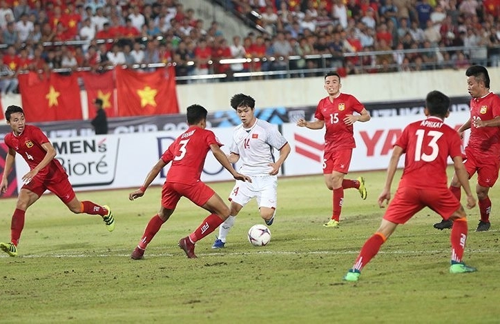 VIDEO: Đánh bại 'hàng xóm tốt', ĐT Việt Nam khởi đầu như mơ tại AFF Cup 2018