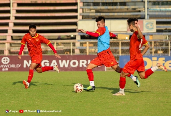 Cầu thủ gặp vấn đề sức khỏe, U23 Việt Nam chịu 'bất lợi lớn' ở giải AFF