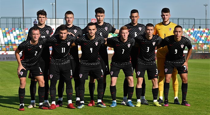 Đồng đội của Luka Modric dẫn dắt U23 Croatia, dùng đội U20 để đấu Việt Nam