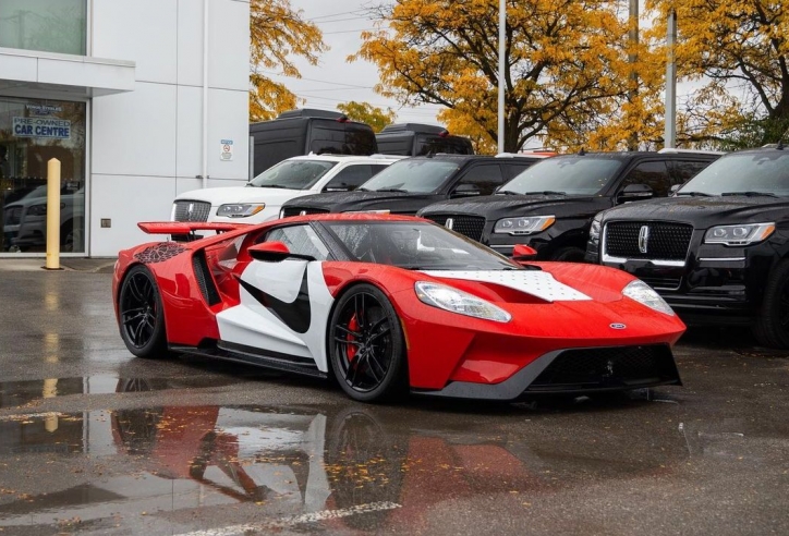 Mãn nhãn với siêu phẩm Ford GT mang phong cách giày Nike Air Jordan