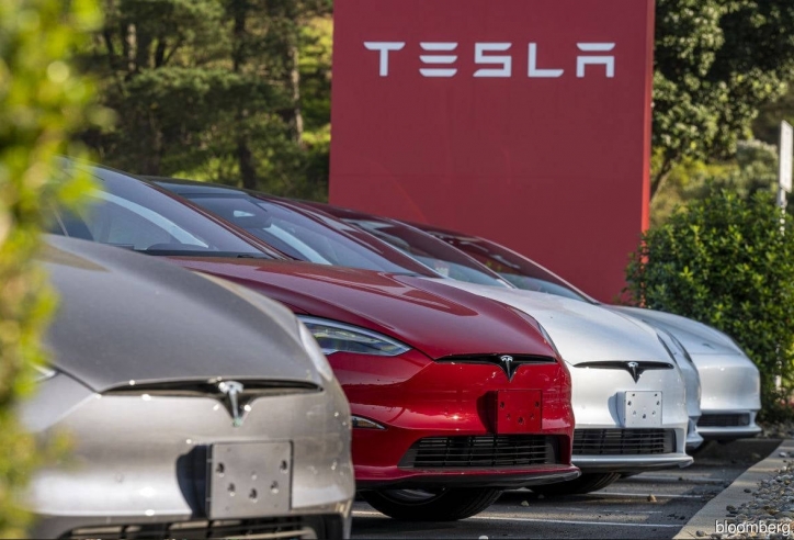 Tesla bị kiện vì nhân viên chia sẻ video nhạy cảm của khách hàng