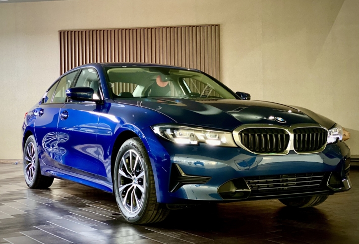 Xe sang BMW 3-series giảm sâu kỷ lục, giá thấp nhất chỉ ngang ngửa Toyota Camry