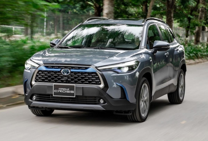 Chi tiết Toyota Corolla Cross 2023 1.8HEV: Giá xe & Đánh giá