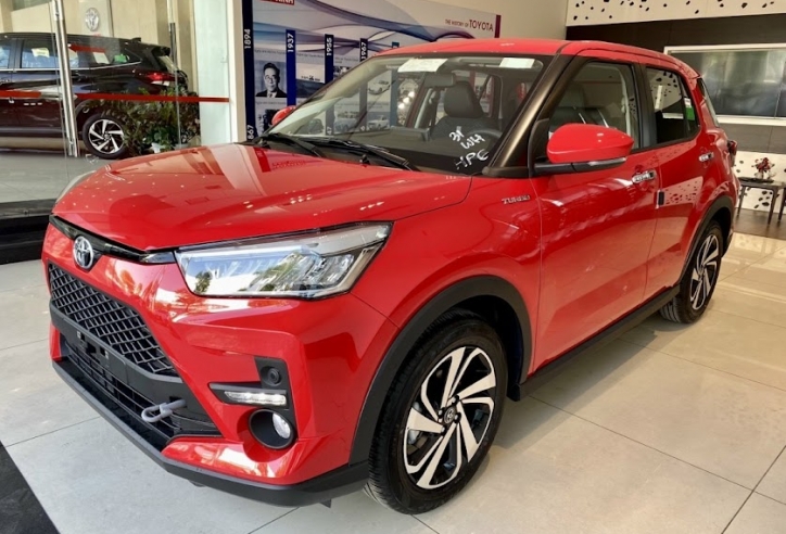 Toyota Raize giảm giá sâu khó tin, gia tăng sức ép lên Kia Sonet
