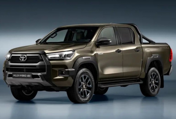 Bán tải Toyota Hilux chính thức xác nhận bản hybrid tiết kiệm nhiên liệu, dự kiến ra mắt năm sau