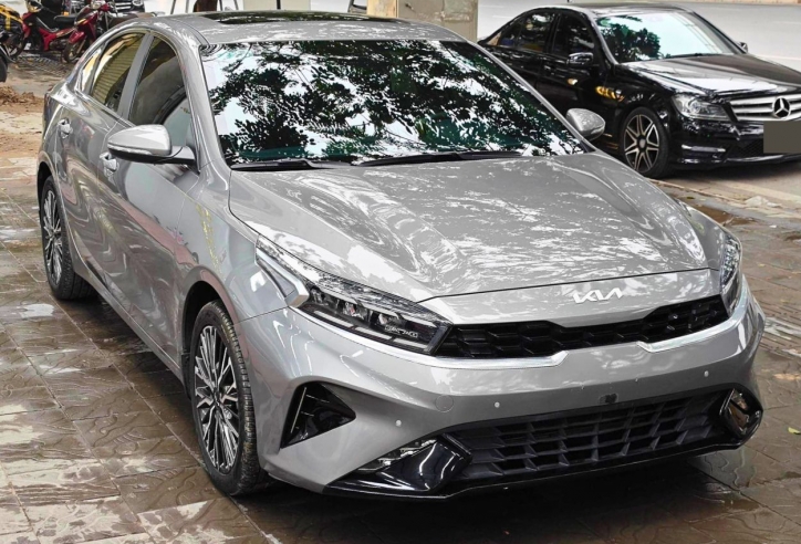 Lăn bánh vỏn vẹn 1 năm, Kia K3 ‘siêu lướt’ được rao bán với giá ngỡ ngàng