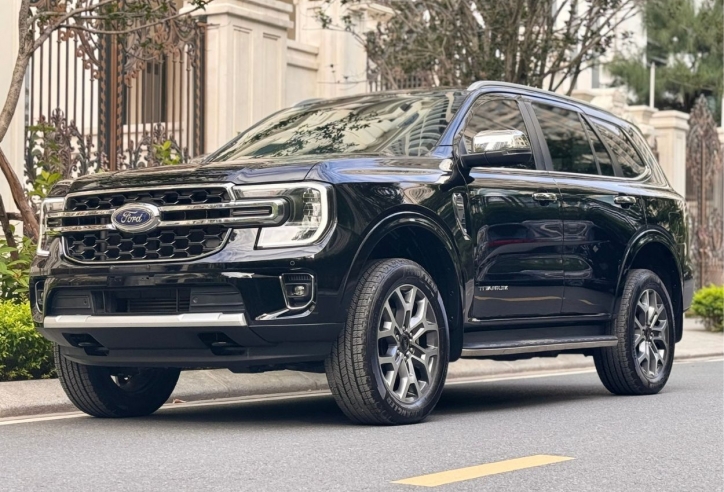 Chạy ‘lướt’ 1 năm, chủ xe Ford Everest rao bán phương tiện với giá khó tin