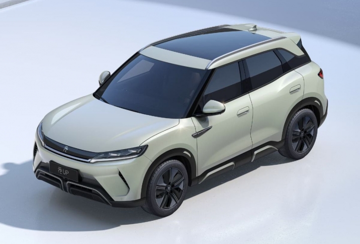BYD hé lộ hình ảnh SUV điện giá ‘siêu rẻ’ Yuan UP ngay trước thềm ra mắt