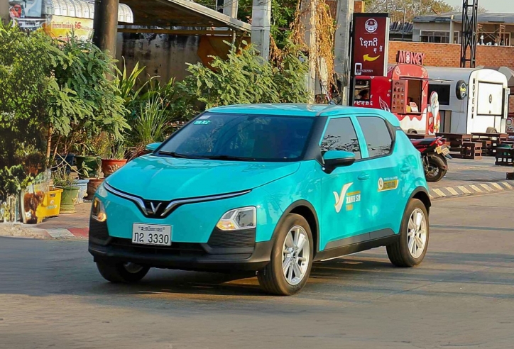 Xanh SM tiếp tục mở rộng dịch vụ taxi điện tại Lào