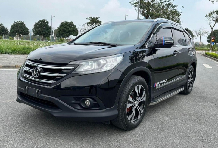 Honda CR-V lăn bánh 10 năm rao bán với giá ngang Hyundai i10