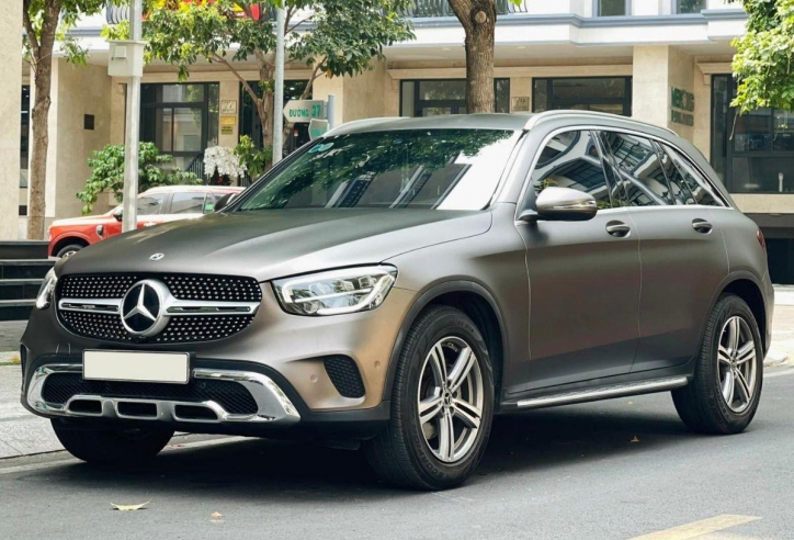 Lăn bánh 3 năm, Mercedes-Benz GLC 200 xuống giá ngang một chiếc Mazda CX-5