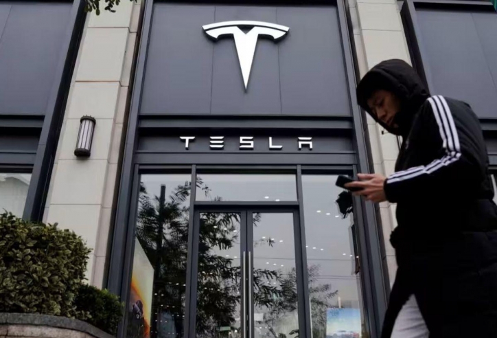 Ô tô điện Tesla đụng rào cản lớn, lợi nhuận giảm gần một nửa