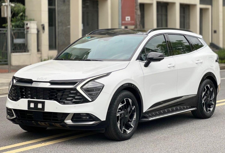 Bất ngờ với giá bán của Kia Sportage chạy ‘siêu lướt’ 4.000 km tại Việt Nam