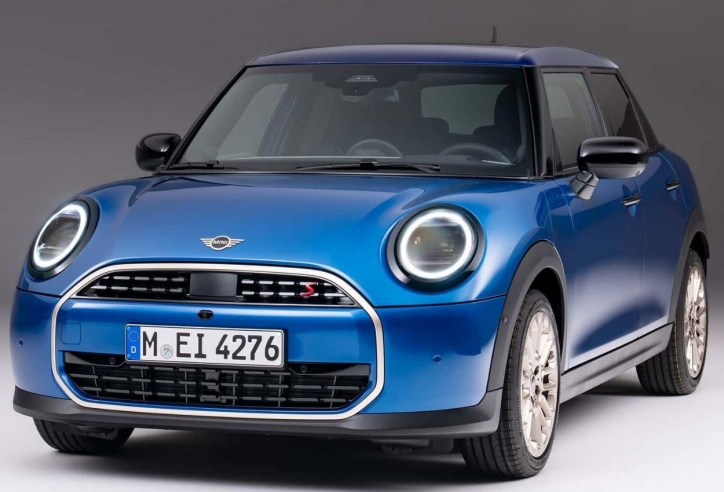 Mini Cooper 2025 ra mắt phiên bản 5 cửa: Nội thất tối giản, nâng cấp động cơ