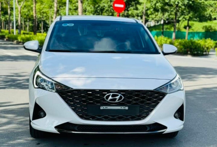 Lăn bánh ‘siêu lướt’ 1 vạn km, Hyundai Accent 2023 lên sàn xe cũ với giá bất ngờ