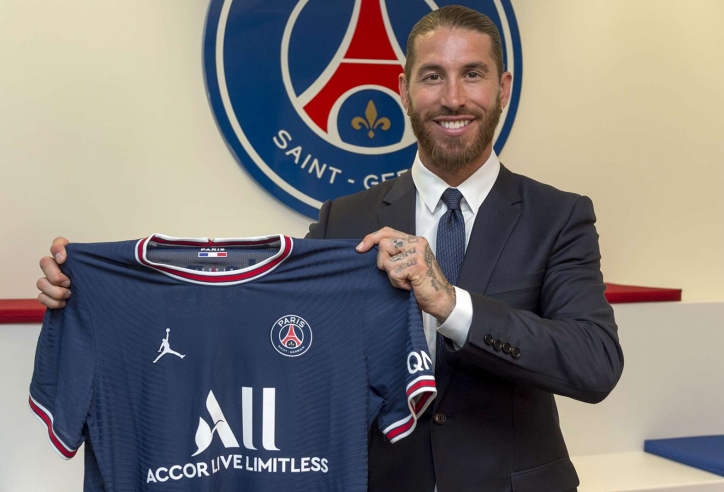 CHÍNH THỨC: Ramos ra mắt 'Gã nhà giàu'