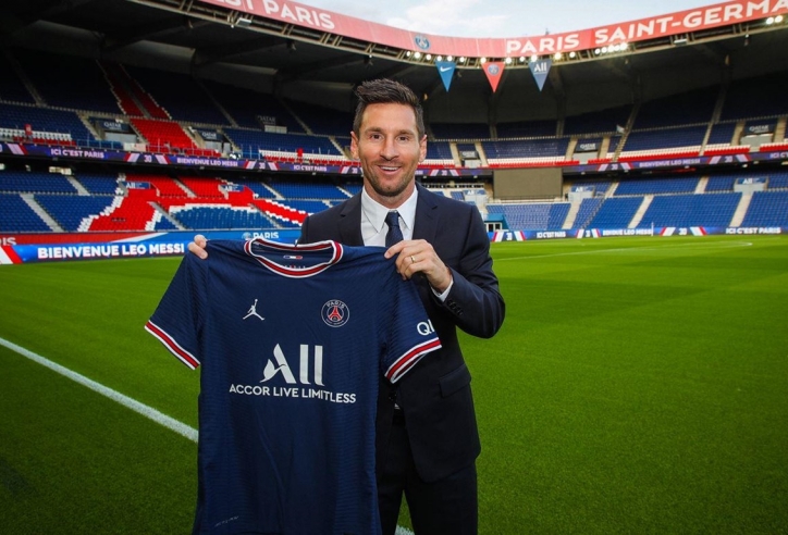 VIDEO: Messi rạng rỡ trong ngày ra mắt PSG