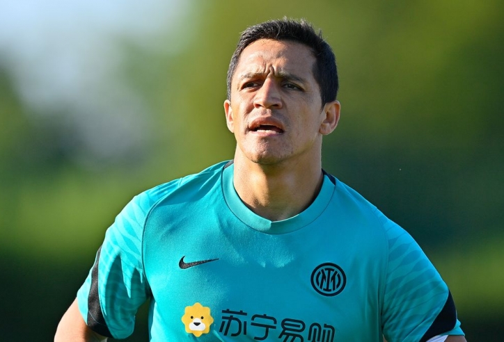 Alexis Sanchez tố cáo HLV Inter khiến anh không thể tỏa sáng