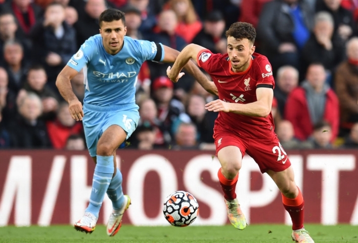 Rượt đuổi hấp dẫn, Liverpool chia điểm với Man City tại thánh địa Anfield