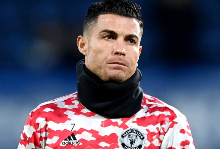 Carrick lên tiếng giải thích lý do ‘đối xử phũ phàng’ với Ronaldo