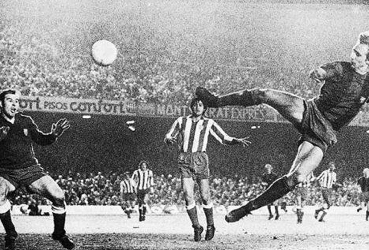 Những thước phim quý giá về siêu phẩm của cố huyền thoại Johan Cruyff