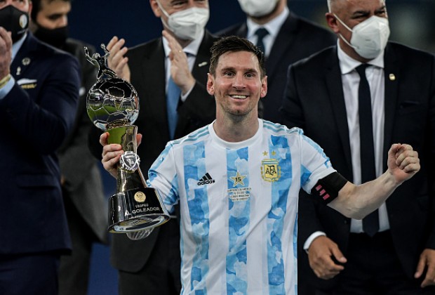 Chuyển nhượng MU 26/1: Chiêu mộ ‘ngôi sao ngang hàng Messi’, Van de Beek ra đi?
