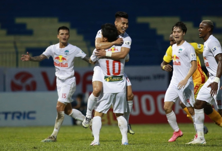 Công Phượng tỏa sáng mang về chiến thắng cho HAGL