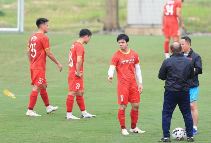 Công Phượng được HLV Park Hang Seo quan tâm đặc biệt