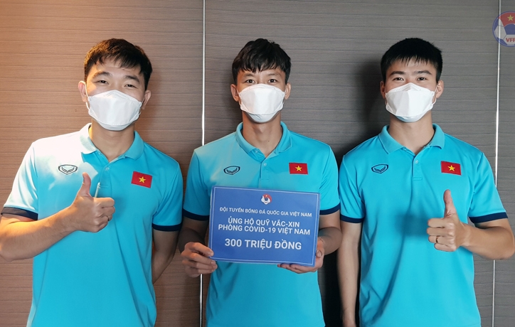 ĐT Việt Nam thực hiện hành động cao đẹp sau chiến thắng trước Indonesia