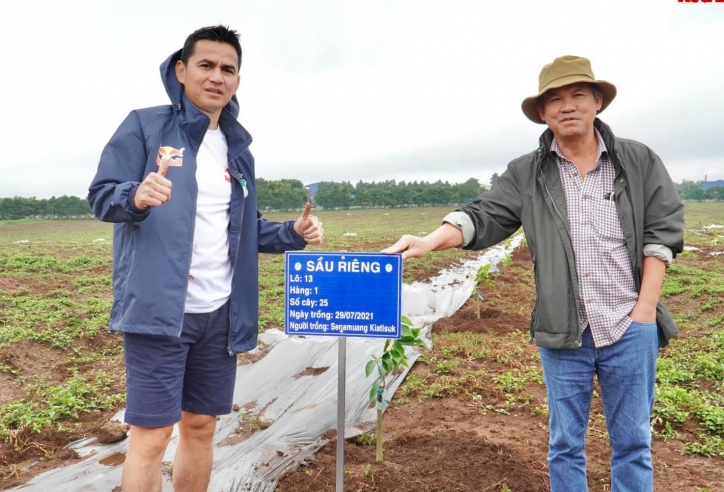 Bầu Đức đưa ra điều kiện để Kiatisak về dẫn dắt ĐT Thái Lan