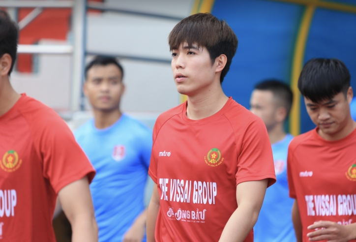 'Những ứng cử viên lên chơi ở V-League' gặp khởi đầu 'giông bão'
