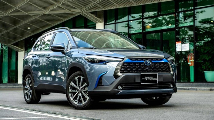 Loạt xe SUV tiếp tục giảm giá 'sập sàn' đến hàng trăm triệu đồng