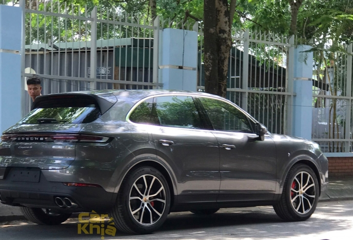 Porsche Cayenne 2024 lộ diện tại Việt Nam: Nâng cấp trang bị, hiệu suất được cải thiện