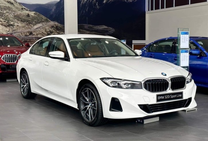 Xe sang BMW 3-Series 2023 'dò đáy' giá mới, bản tiêu chuẩn rẻ hơn Toyota Camry