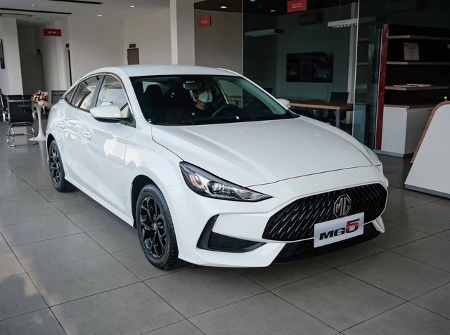 Đối thủ của Mazda3 sắp có thêm bản số sàn với mức giá rẻ, hướng đến nhóm khách chạy dịch vụ