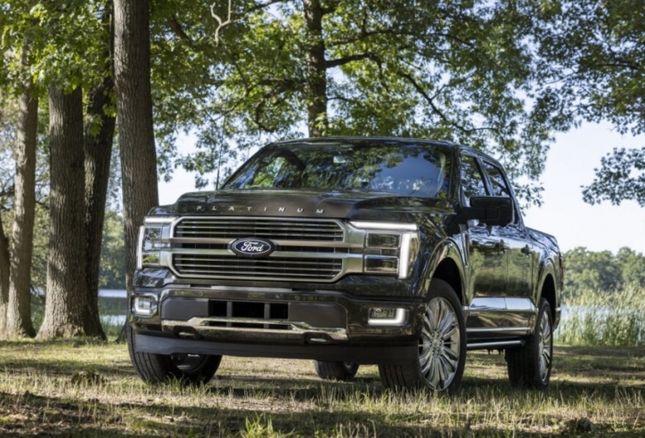 Bán tải 'khủng long' Ford F-150 2024 ra mắt: Nâng cấp thiết kế, bổ sung tiện nghi và an toàn