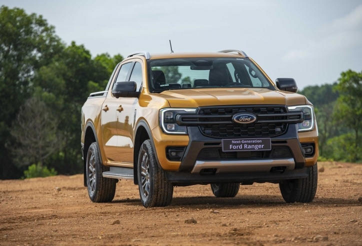 Vướng tháng Ngâu, Ford Ranger vẫn gồng gánh doanh số cả phân khúc bán tải