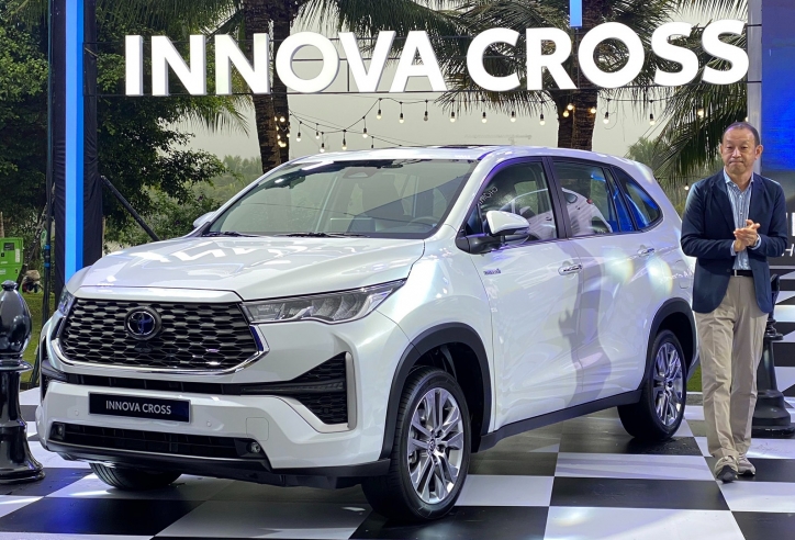 So sánh chi tiết 2 phiên bản của Toyota Innova Cross mới ra mắt