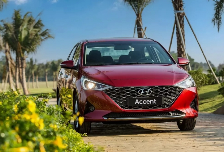 Hyundai Accent tiết tục dẫn đầu phân khúc sedan hạng B, Toyota Vios bám đuổi sát nút