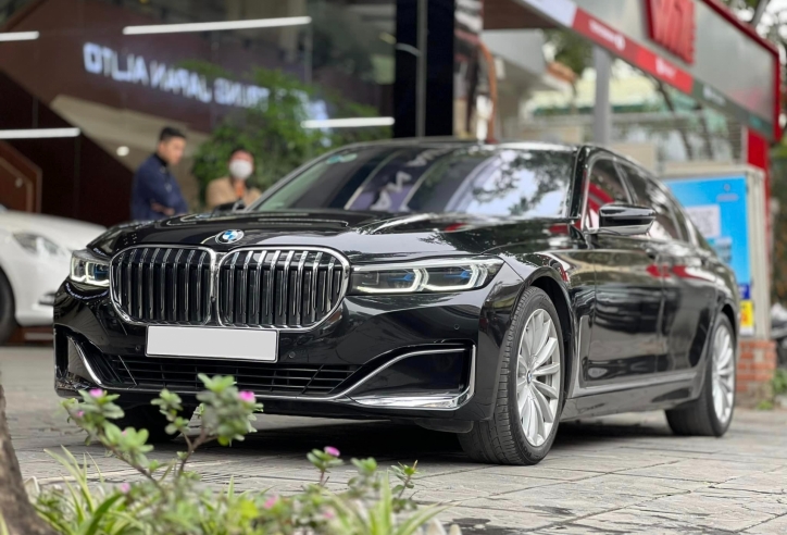 Lăn bánh 30.000 km, xe sang BMW 730Li mất giá hơn 2 tỷ đồng trên sàn xe cũ