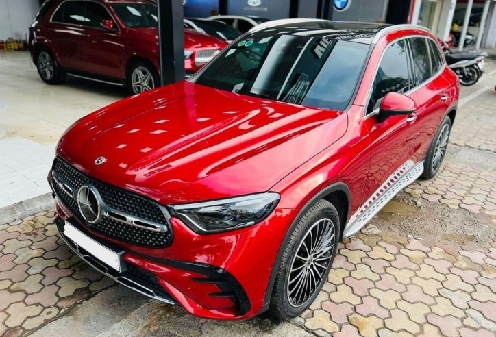 Mới chạy 5.000 km, Mercedes-Benz GLC 300 4Matic đã bán lại với giá ngỡ ngàng
