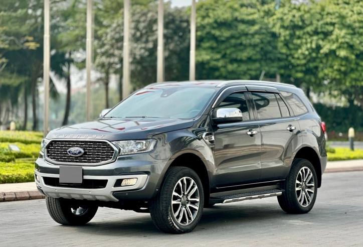 Ford Everest 'lướt' mới lăn bánh 3 năm đã mất giá ngang một chiếc Toyota Vios