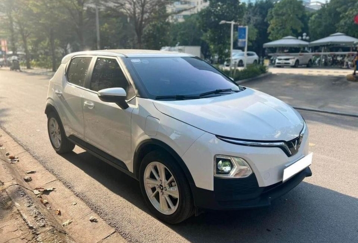 Ngỡ ngàng giá chào bán của VinFast VF 5 chạy lướt chỉ sau 1 năm lăn bánh