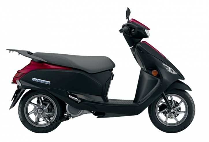 Suzuki e-Address - Khi 'ông lớn' chậm mà chắc gia nhập cuộc chơi xe máy điện