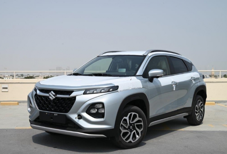 Suzuki Fronx bị bắt gặp tại Hà Nội, có thể trình làng khách Việt vào quý II năm nay